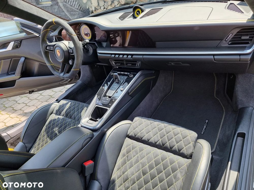 Porsche 911 - 9
