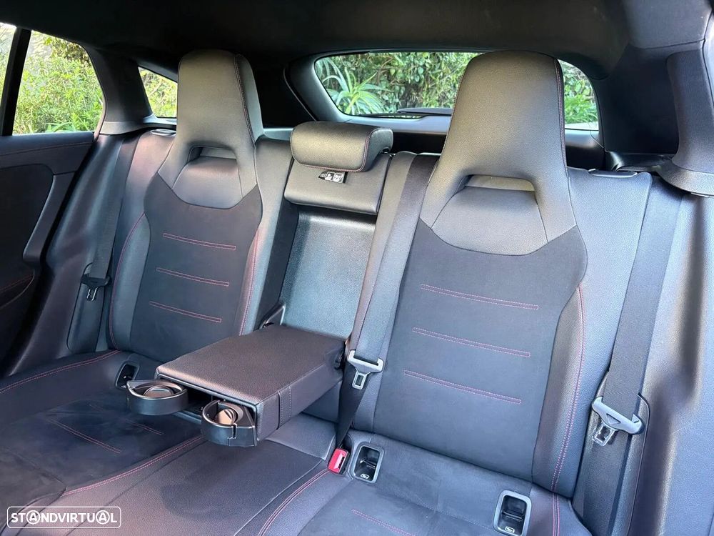 Mercedes-Benz CLA 200 d Shooting Brake AMG Line Aut. - 54