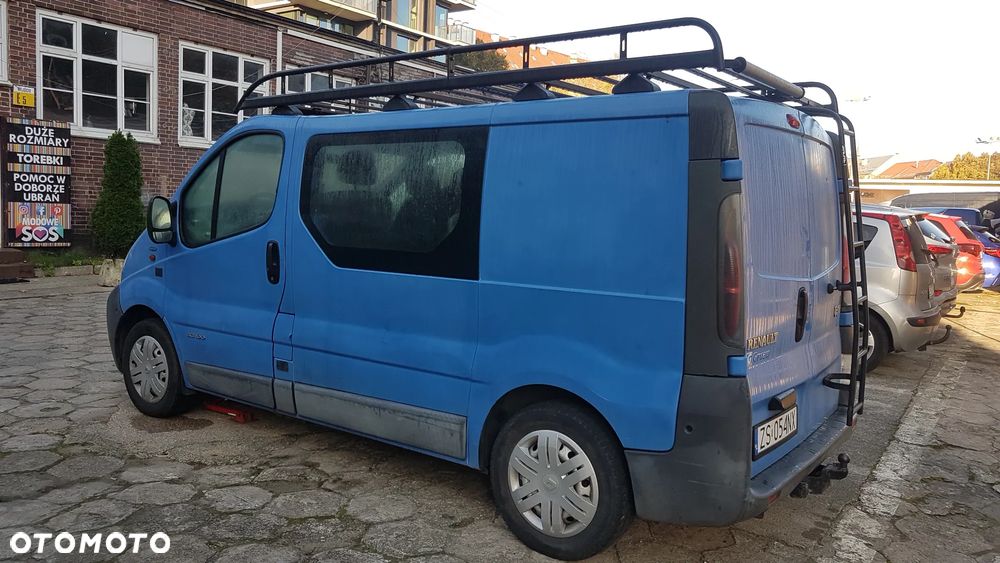 Renault TRAFIC - 2