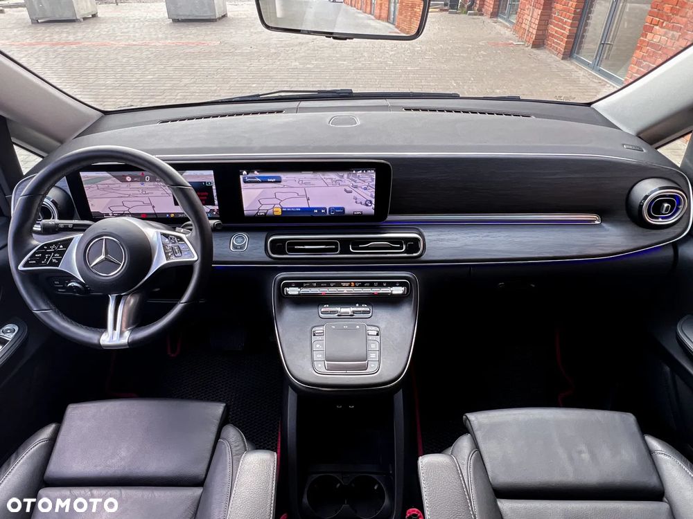 Mercedes-Benz Klasa V 300 d Extralang 4Matic 9G-TRONIC Avantgarde - 22