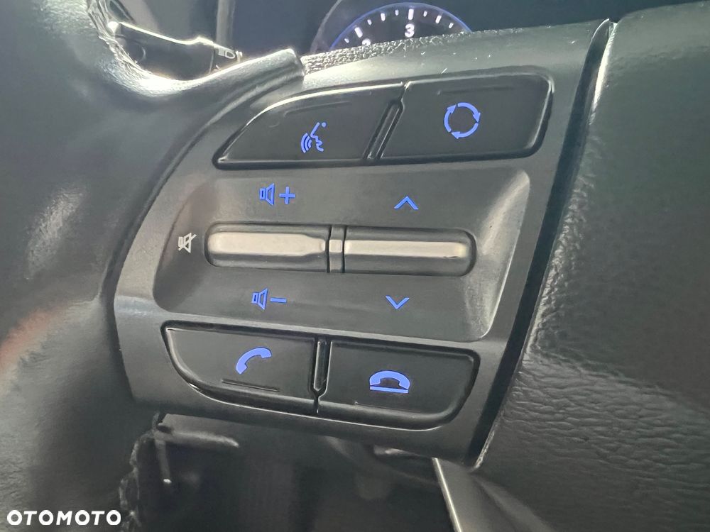 Hyundai Kona - 23