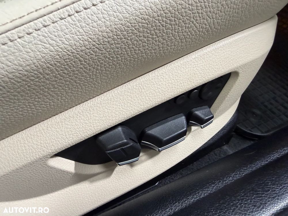 BMW Seria 5 520d Aut. - 25