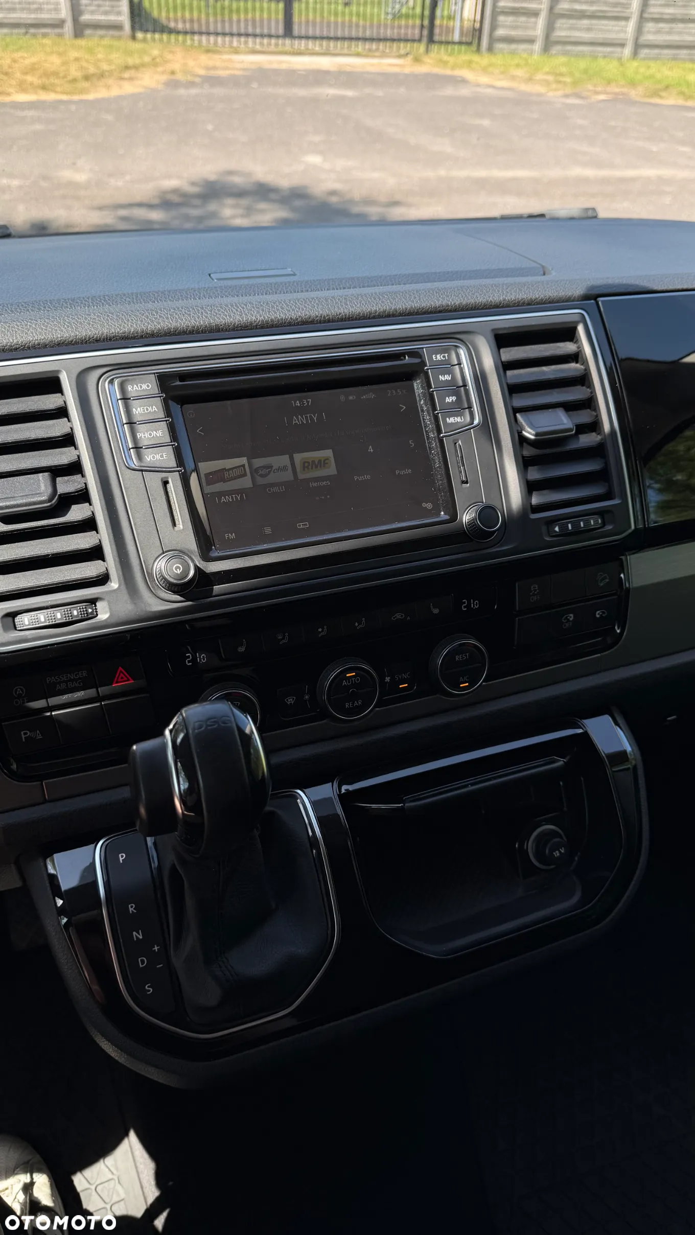 Volkswagen Multivan 2.0 BiTDI L2 Comfortline 4Motion DSG - 12