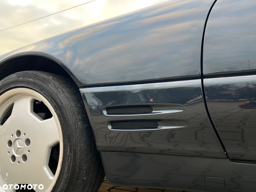 Mercedes-Benz SL 280 - 11