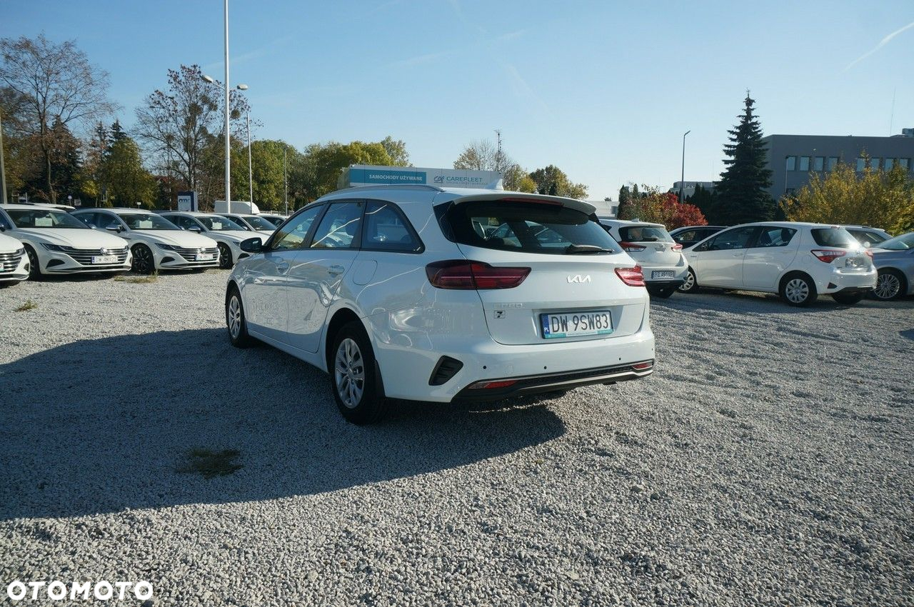 Kia Ceed - 9