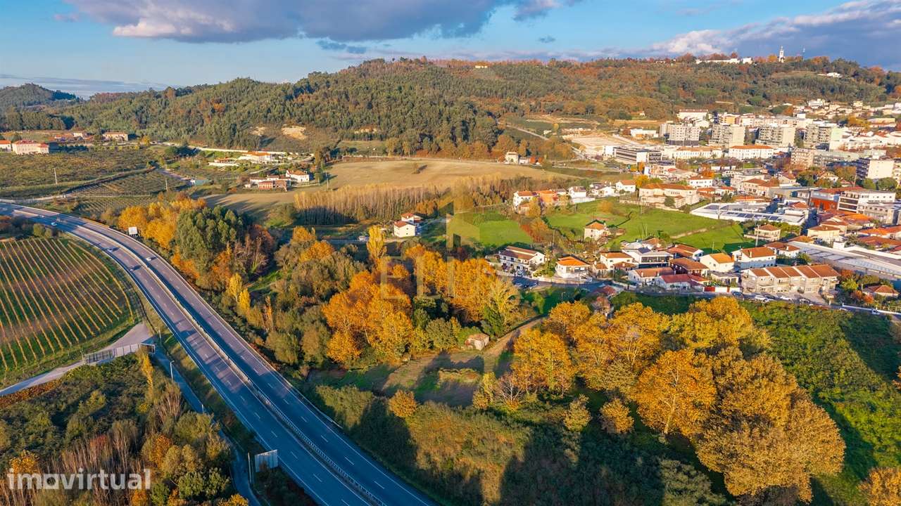 Terreno Para Construção  Venda em Margaride (Santa Eulália), Várzea, L - Grande imagem: 2/9