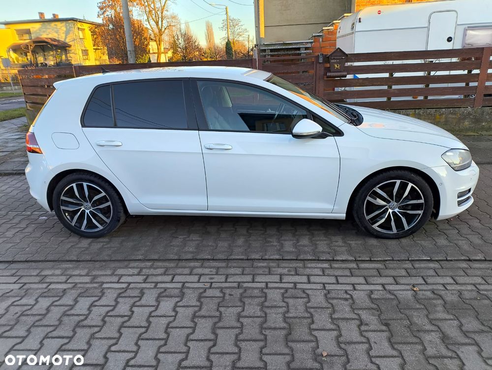 Volkswagen Golf 2.0 BlueTDI Highline - 3