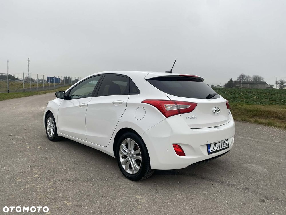 Hyundai i30 1.6 CRDi Premium - 5