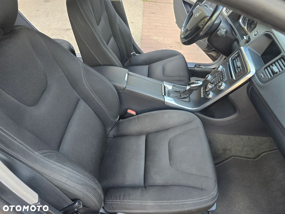 Volvo V60 D4 Geartronic - 9