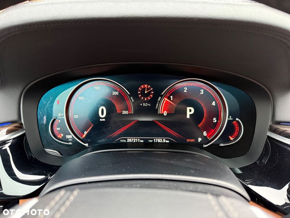 BMW Seria 5 520d Luxury Line - 33
