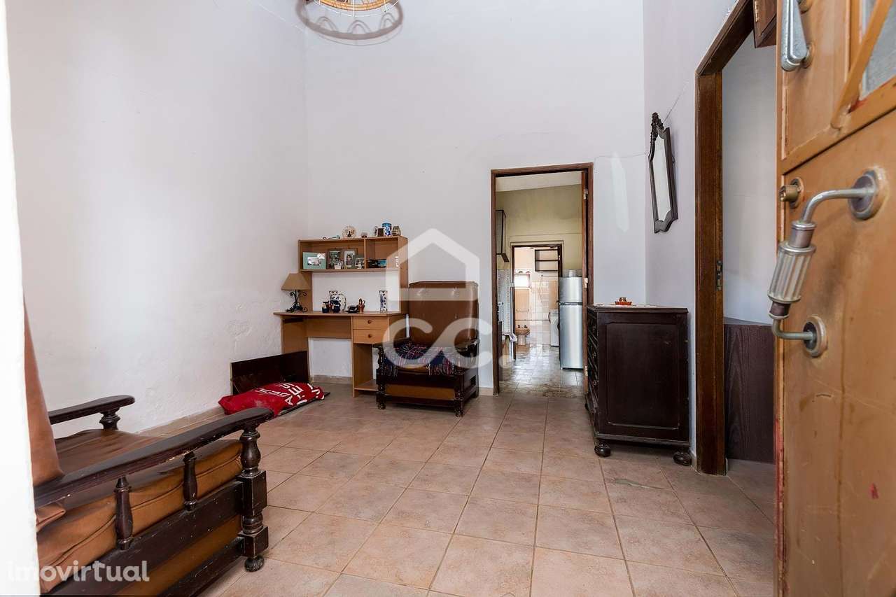 Moradia T2 c/ Terreno de 286 m² | Castro Verde, Beja - Grande imagem: 5/36