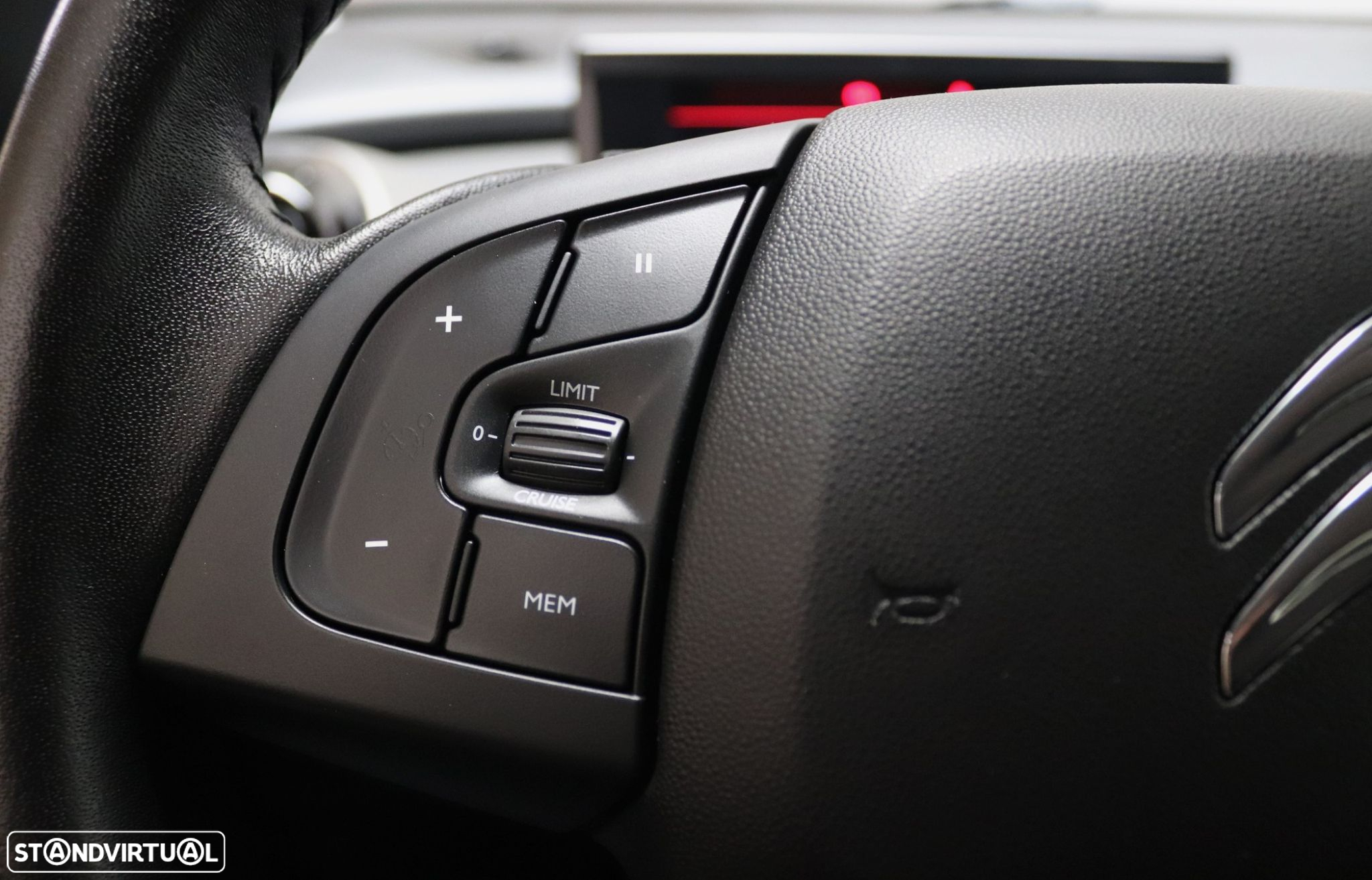 Citroën C4 Cactus 1.5 BlueHDi Shine - 20