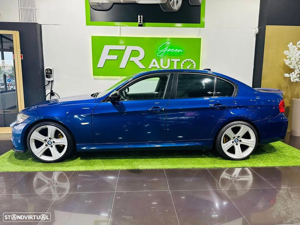 BMW 318 d Pack M - 12