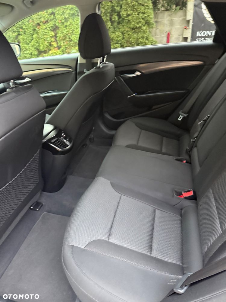 Hyundai i40 1.7 CRDi Comfort + - 24