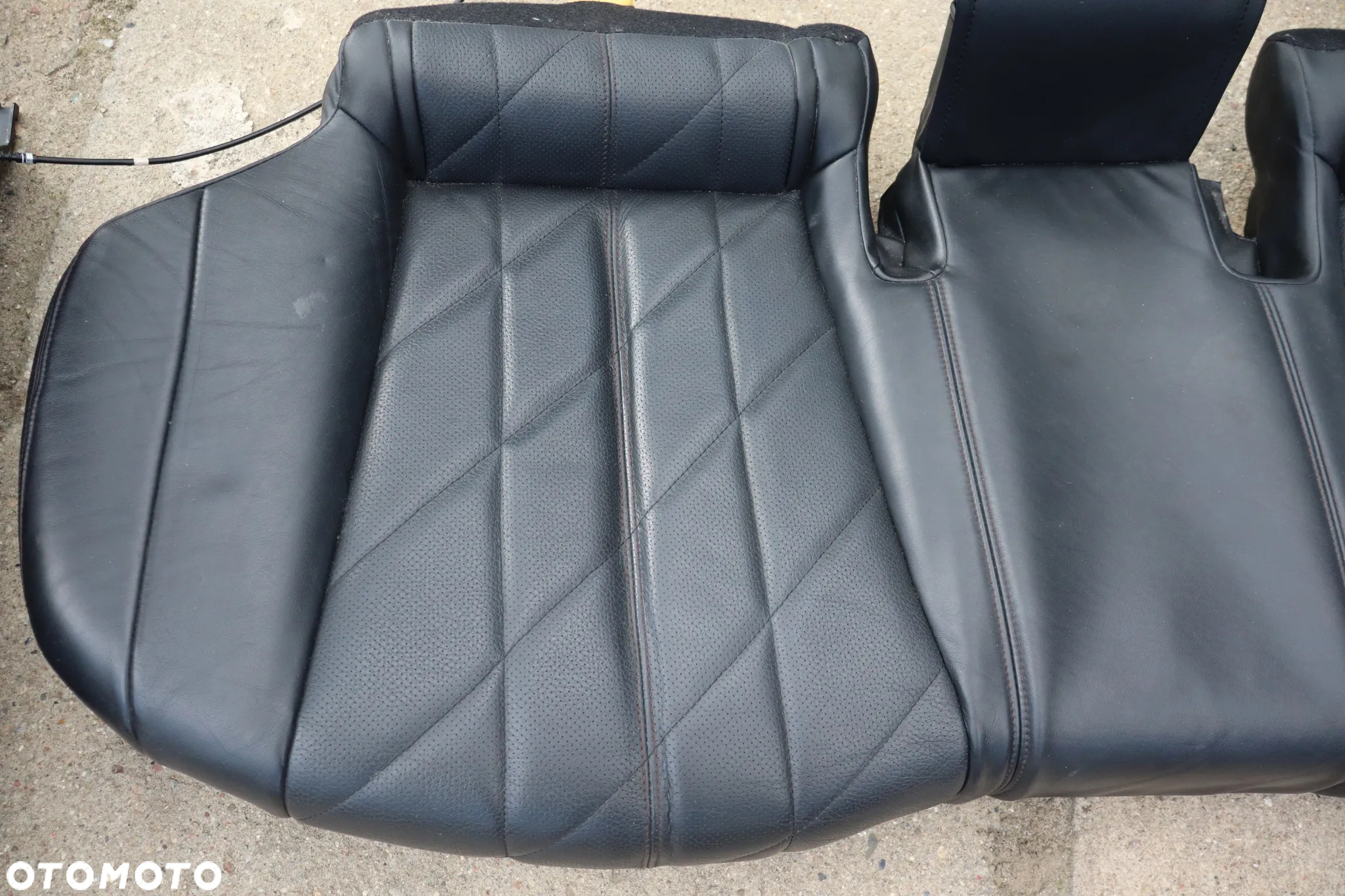 FOTEL FOTELE KANAPA TAPICERKI DRZWI ZAGŁÓWEK TV AUDIOMEDIA SKÓRA INFINITY FX II LIFT QX70S 2012 - 17