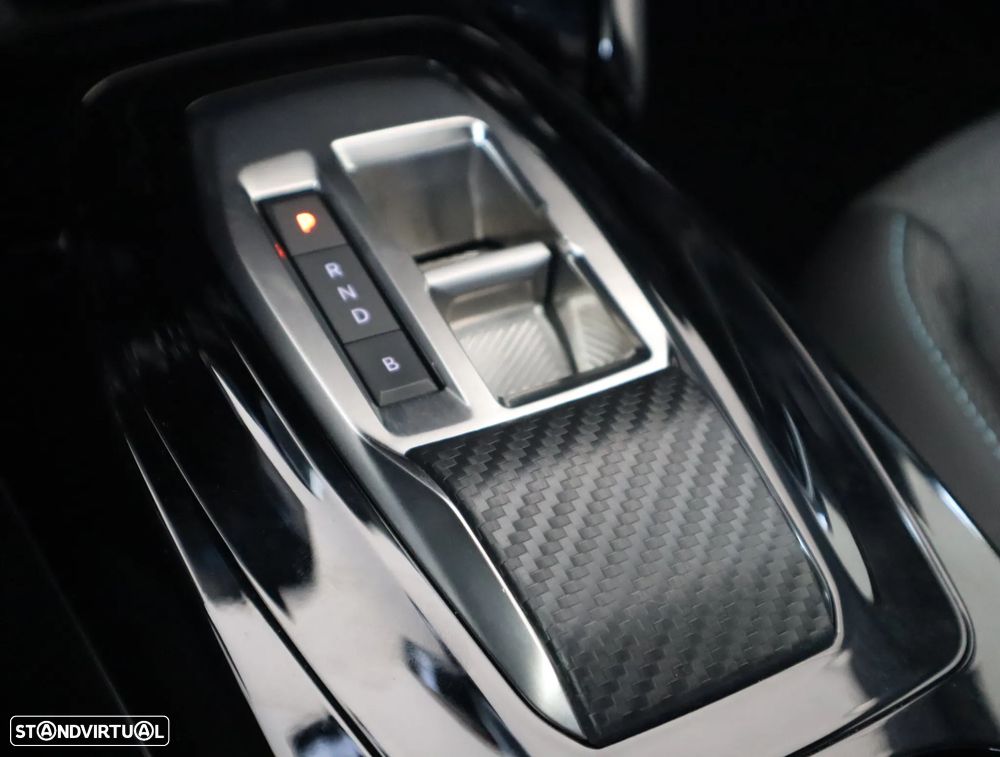 Peugeot e-2008 Allure - 38
