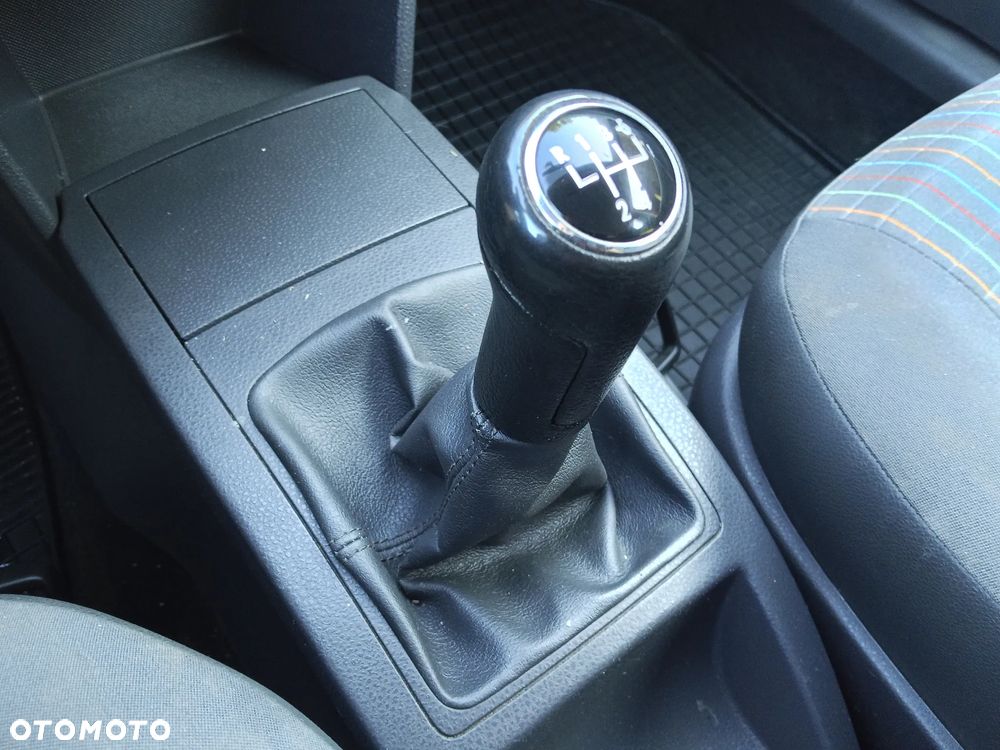 Volkswagen Polo - 9
