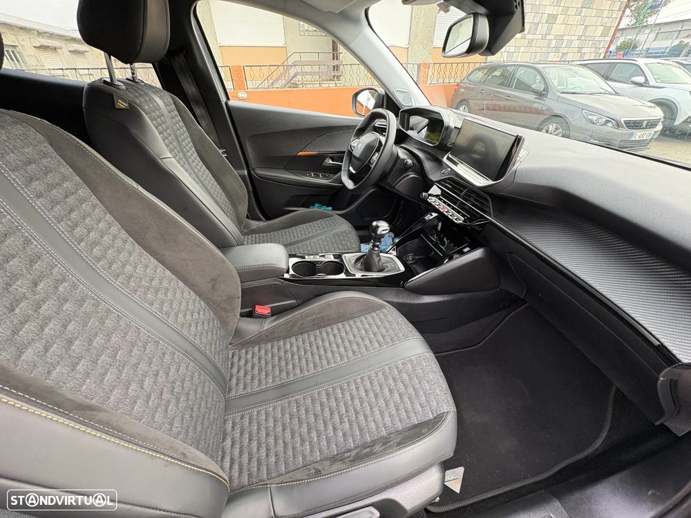 Peugeot 2008 foto 4