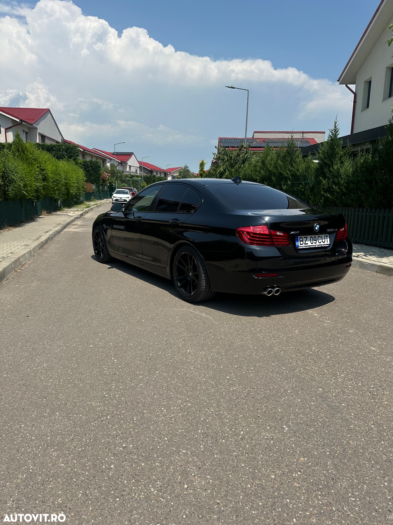BMW Seria 5 520d xDrive AT - 9