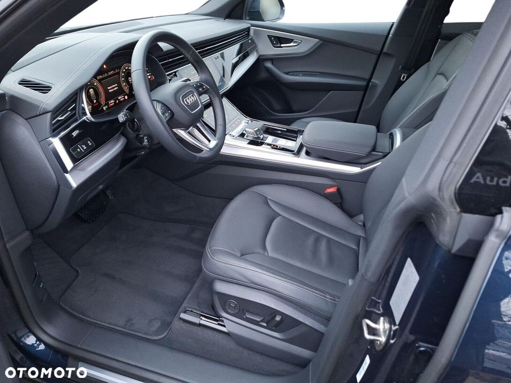 Audi Q8 - 11