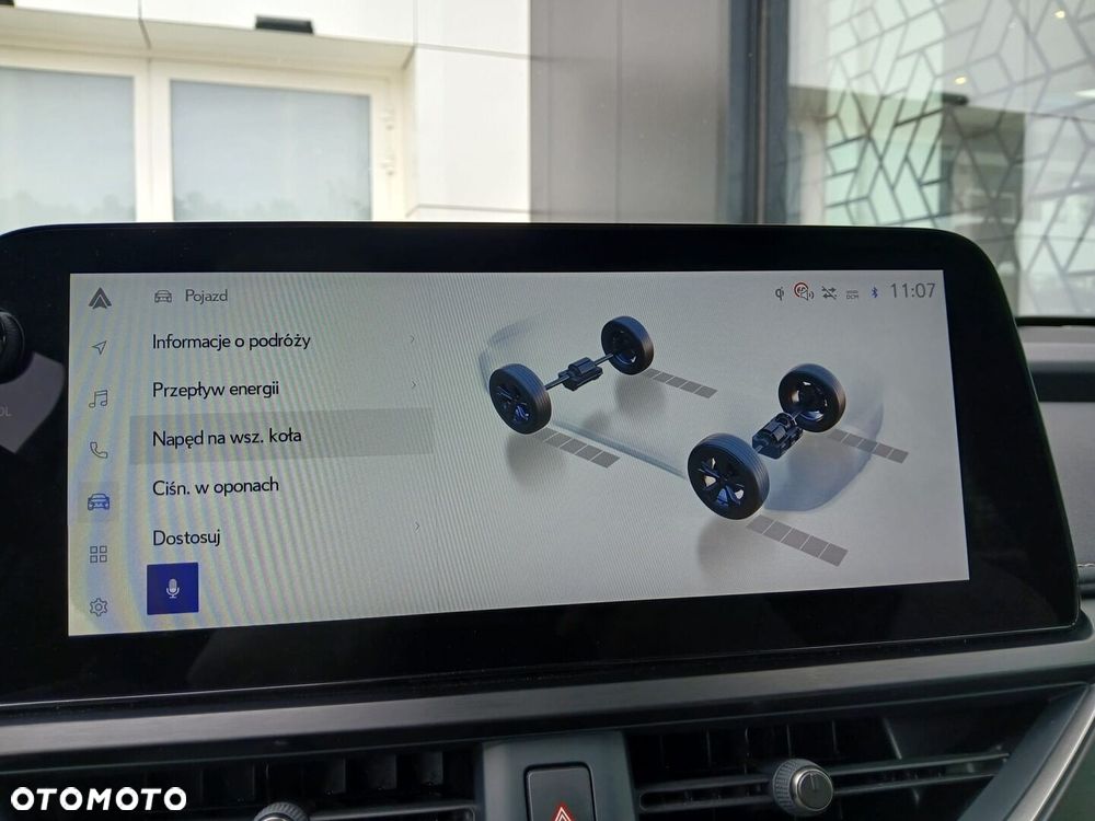 Lexus UX 300h F Sport AWD - 23