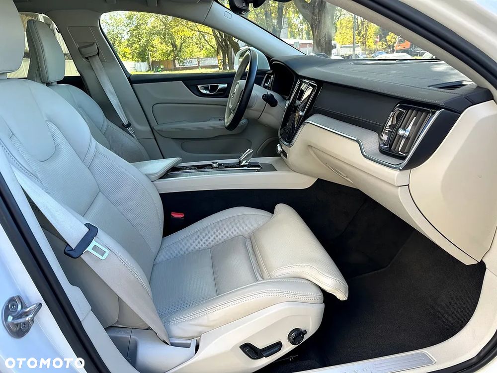 Volvo V60 - 16