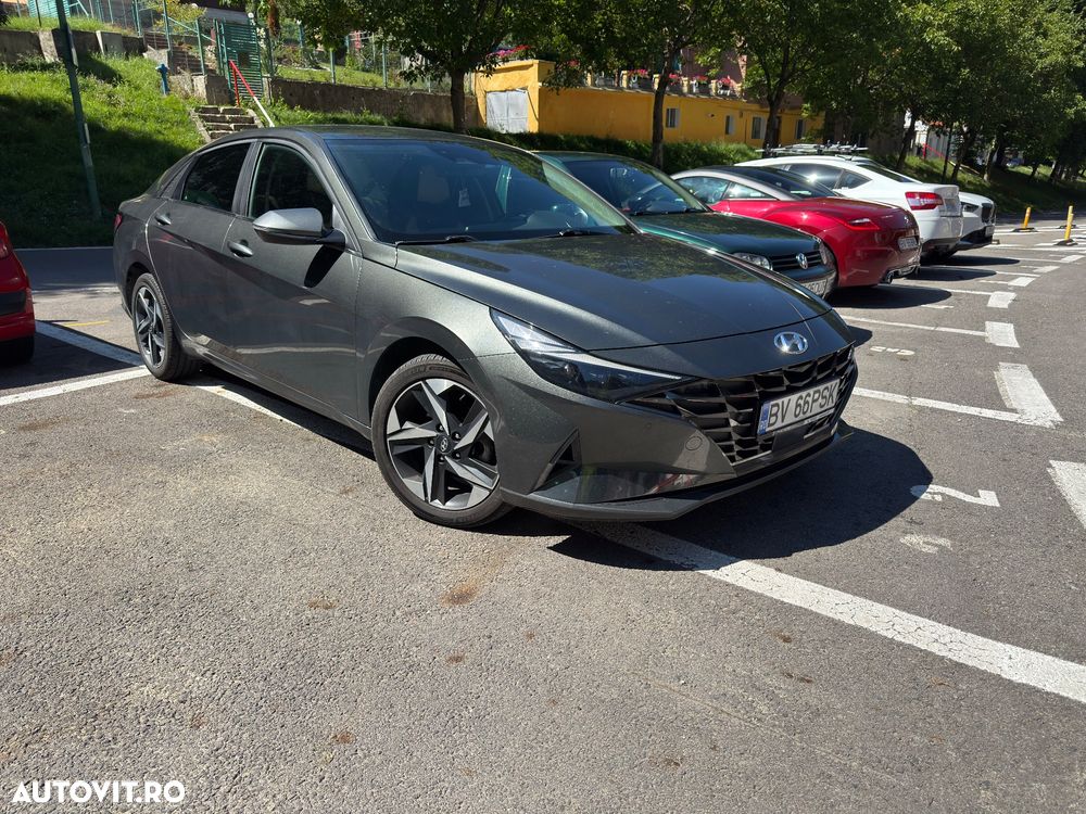 Hyundai Elantra 1.6 l 123 CP CVT Exclusive Navi - 1