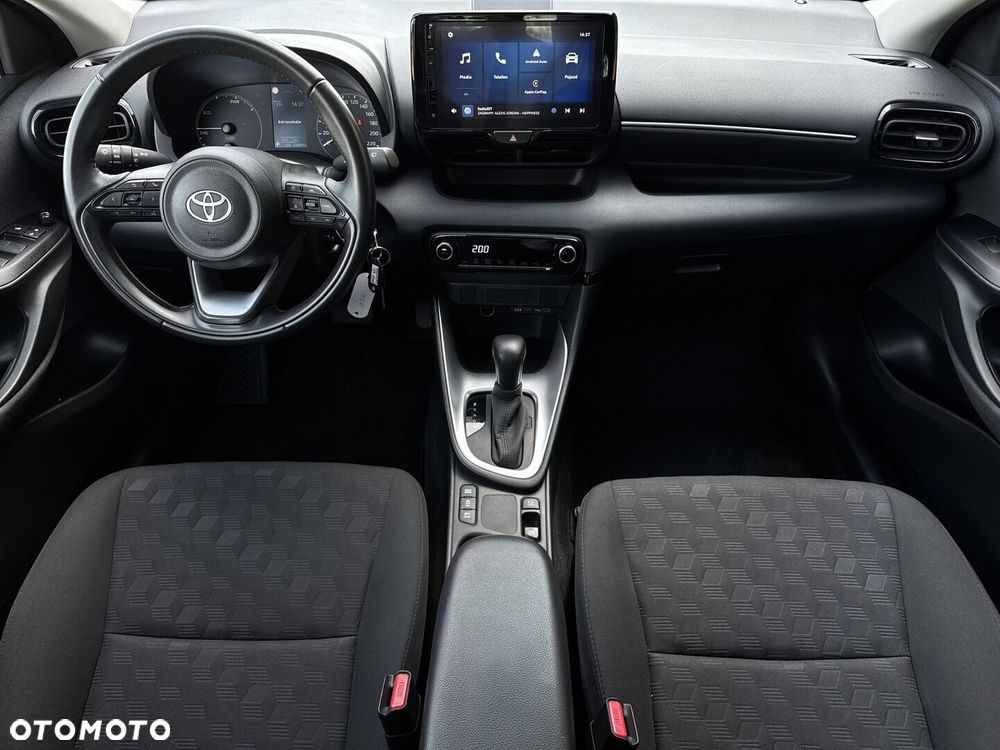 Toyota Yaris - 15