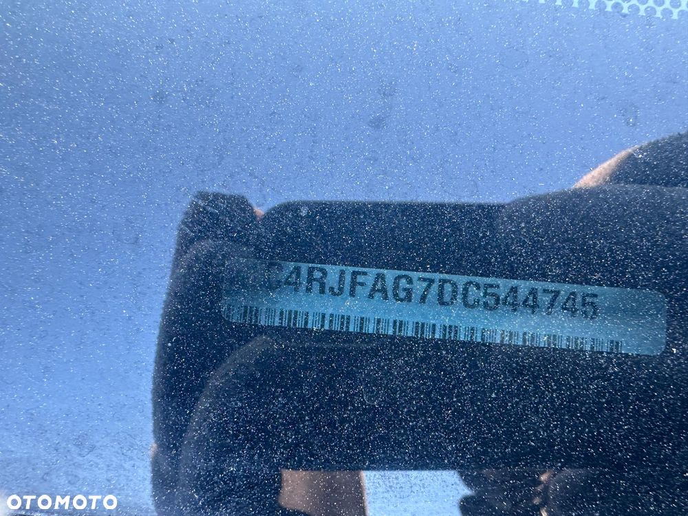 Jeep Grand Cherokee - 18