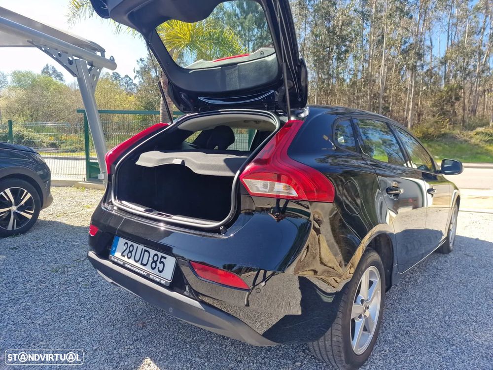 Volvo V40 2.0 D2 Kinetic Eco - 2