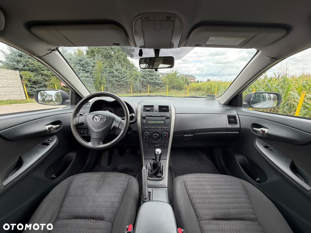 Toyota Corolla - 14