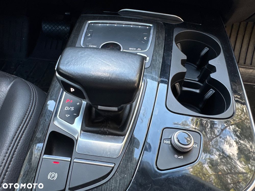 Audi Q7 3.0 TFSI Quattro Tiptronic - 22