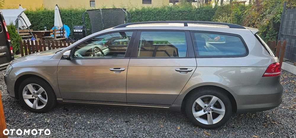 Volkswagen Passat - 6