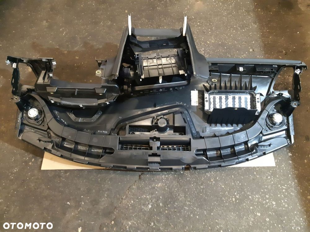 AUDI Q5 8R DESKA ROZDZIELCZA KONSOLA KOKPIT SKÓRA 8R1857041G - 10