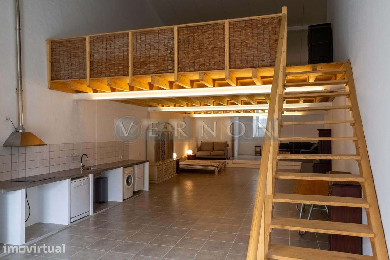 Loft Renovado Exclusivo no Coração de Lagoa - Grande imagem: 3/14