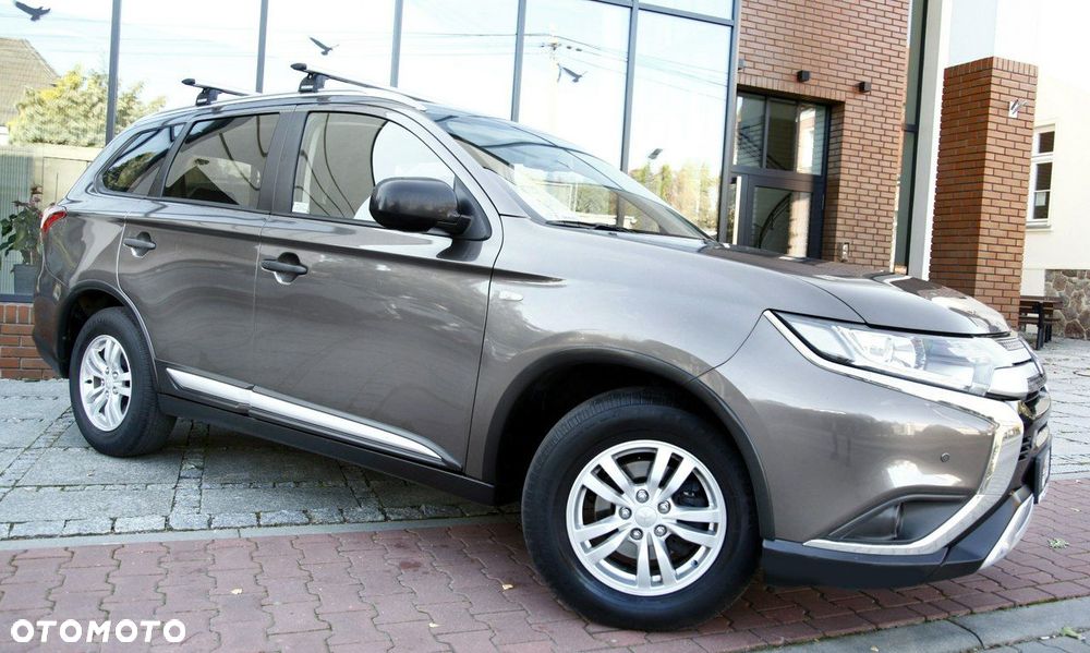 Mitsubishi Outlander - 25