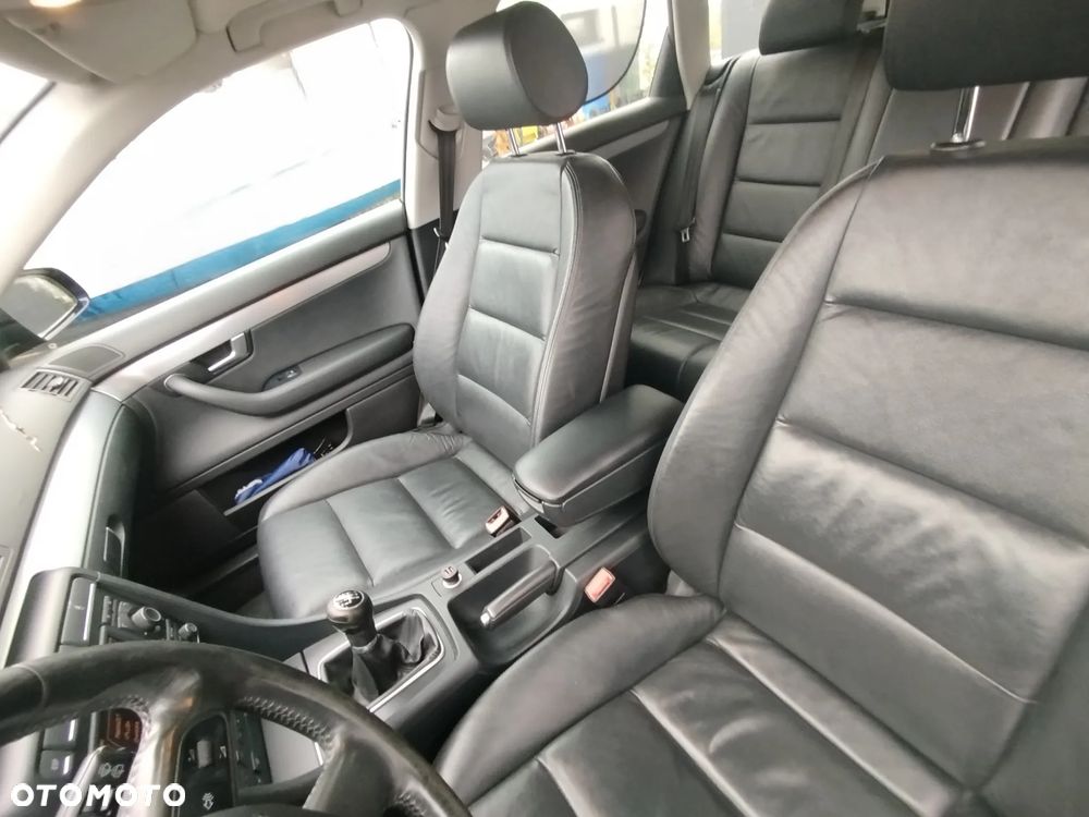 Audi A4 Avant 2.0 TDI - 12