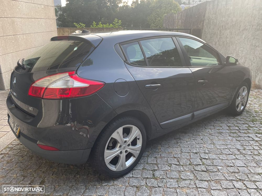 Renault Mégane 1.5 dCi Dynamique - 6