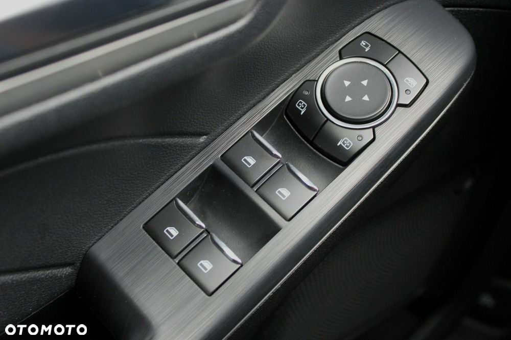 Ford Kuga - 25