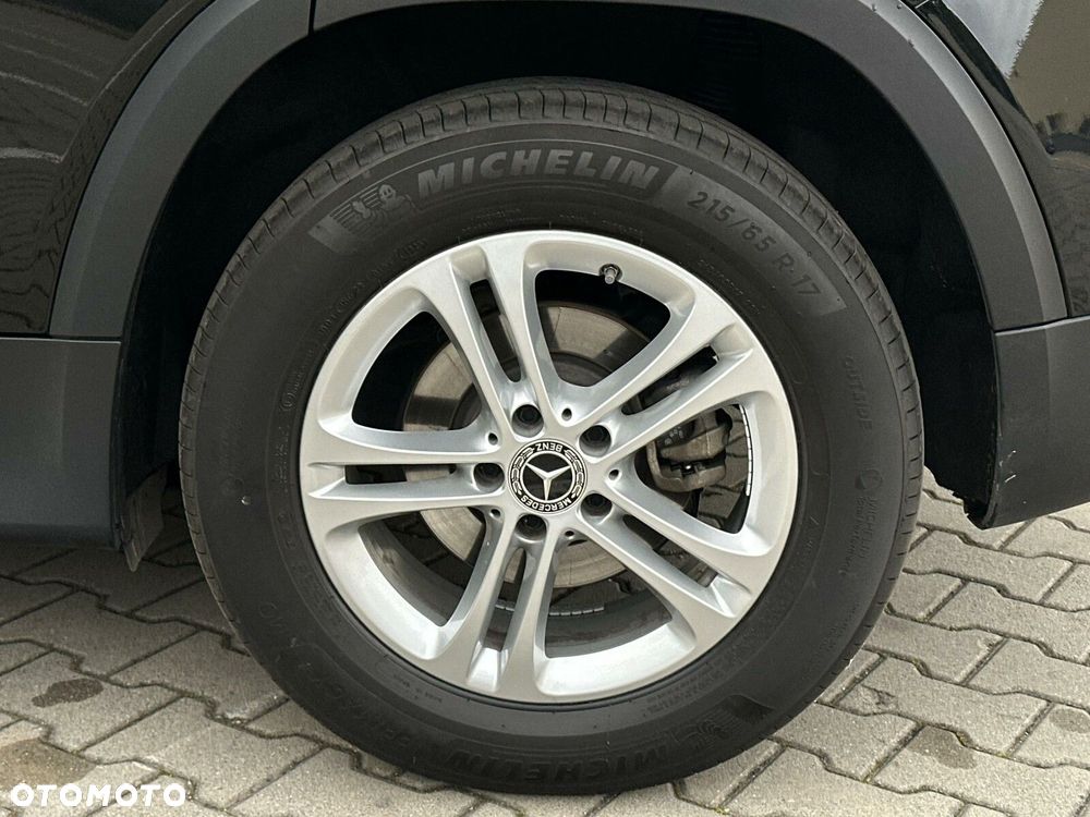 Mercedes-Benz GLB 200 Progressive 7G-DCT - 5