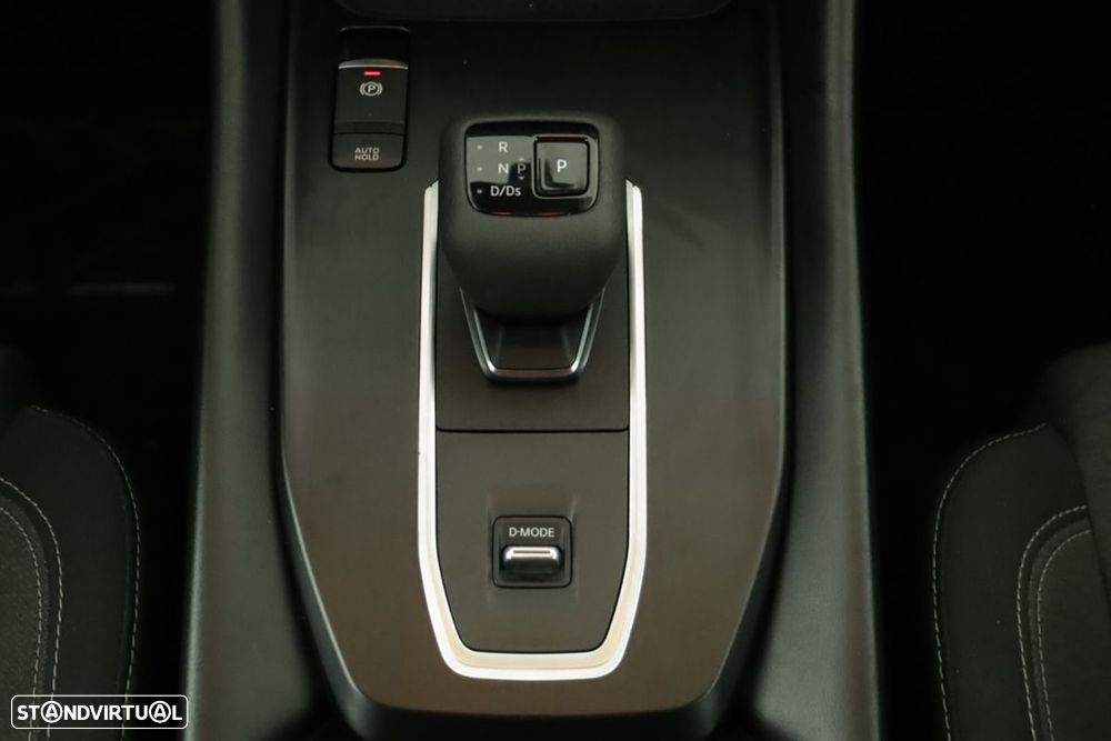 Nissan Qashqai 1.3 DIG-T N-Connecta LED Xtronic - 14