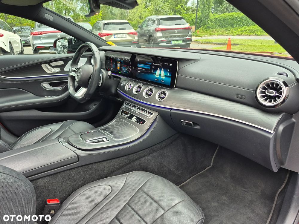 Mercedes-Benz CLS 300 d 4-Matic AMG - 40