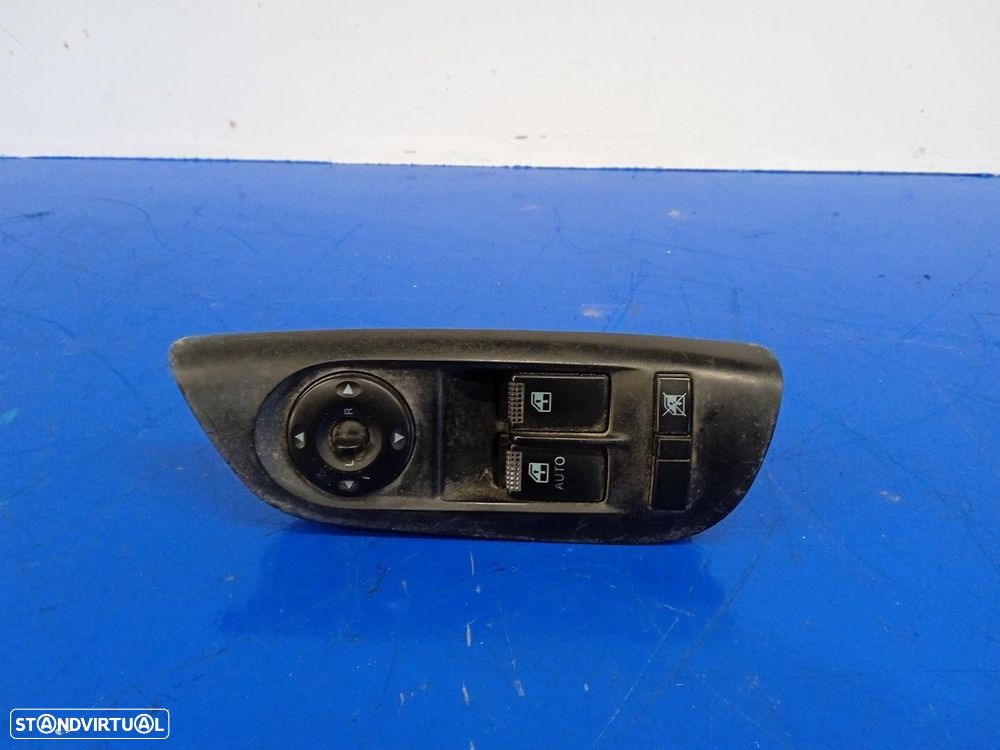 COMANDO ELEVADOR DE VIDRO FRONTAL ESQUERDO HYUNDAI COUPE 2005 -935702C500 - 3