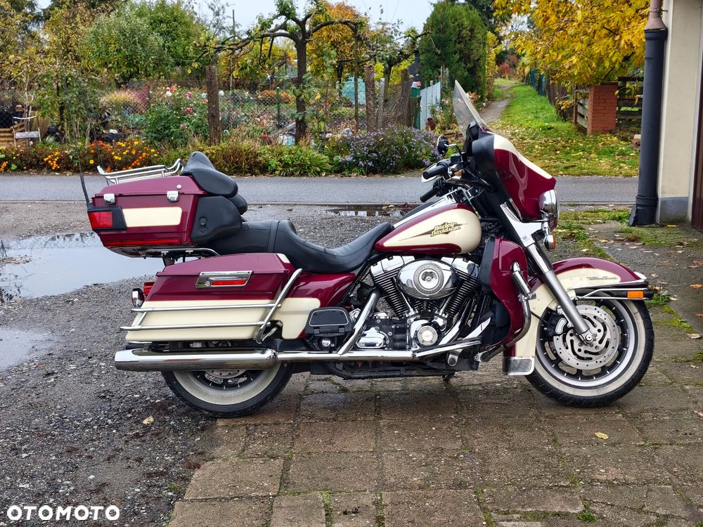 Harley-Davidson FLHTCU Ultra