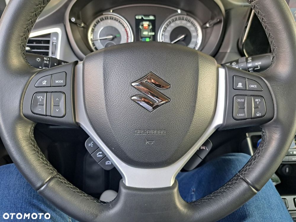 Suzuki Inny - 11