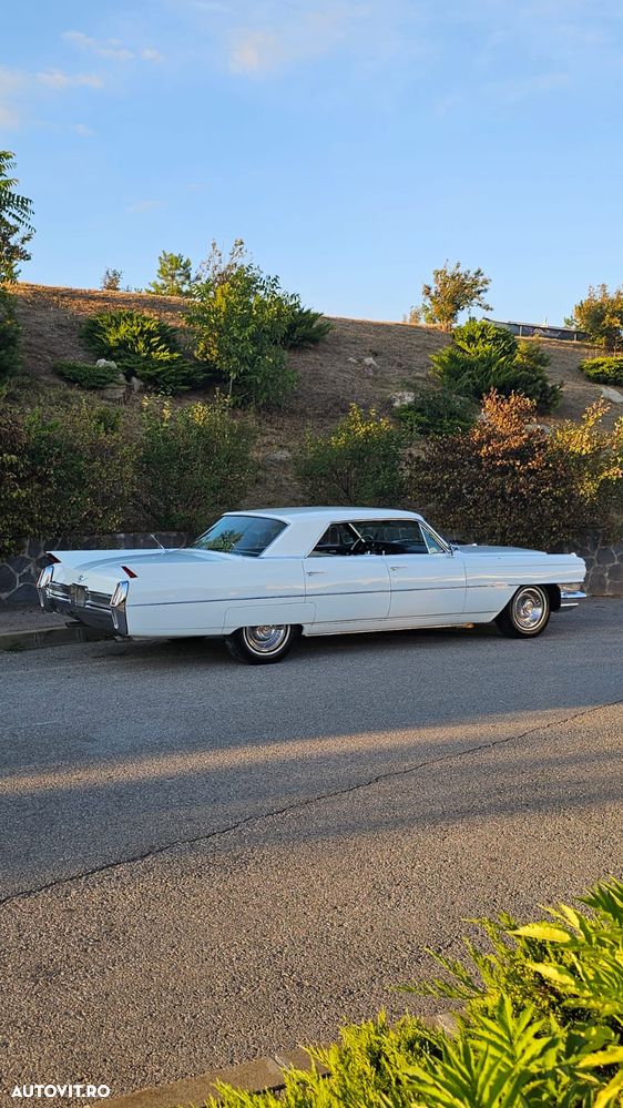 Cadillac Deville - 15