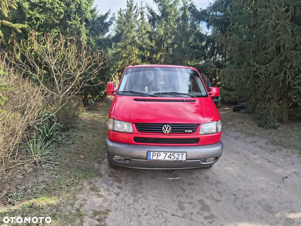 Volkswagen Multivan - 2