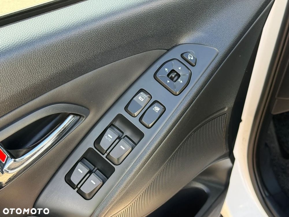 Hyundai ix35 2.0 CRDi Premium 4WD - 27