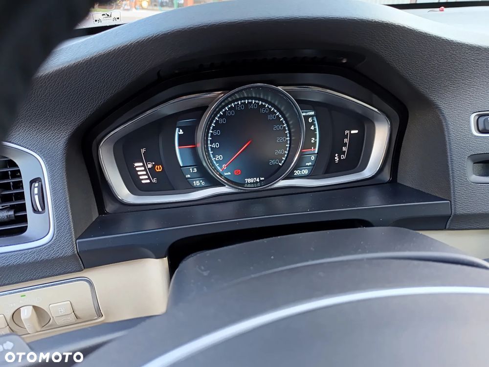 Volvo S60 T5 Momentum Pro - 7