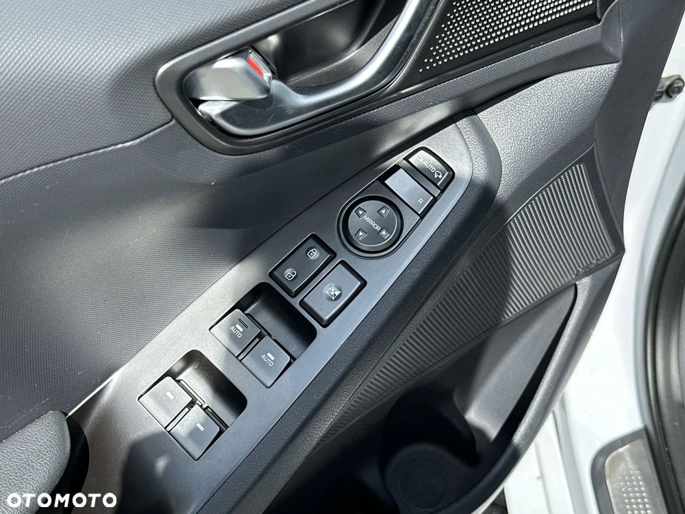 Hyundai IONIQ Hybrid Premium - 11